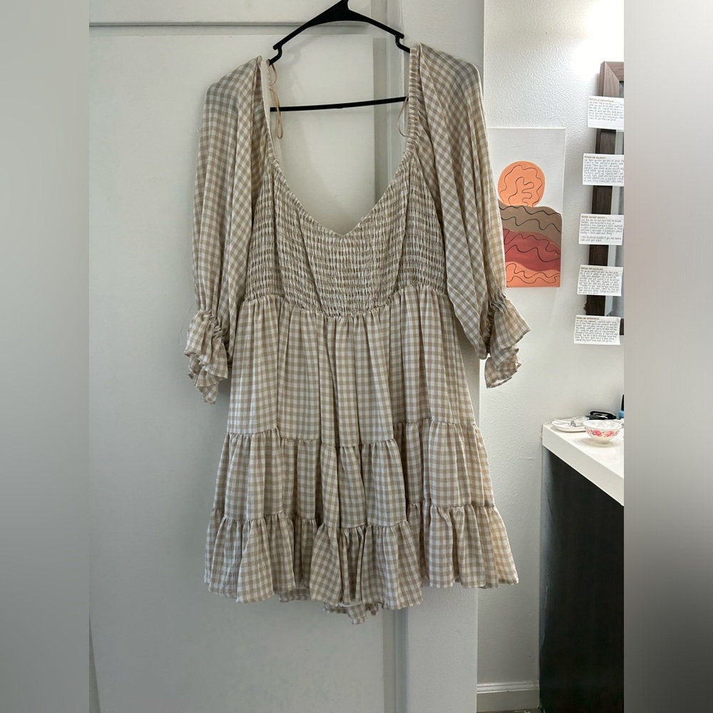 Checkered puffy sleeve U neck dress